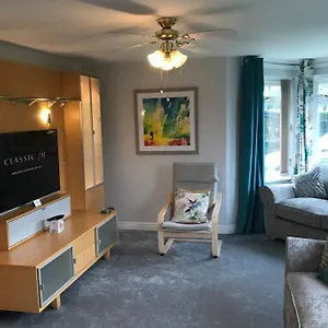 Spacious Luxury 2 Bed Flat With Sauna And Triple Garage , Sheffield United Kingdom